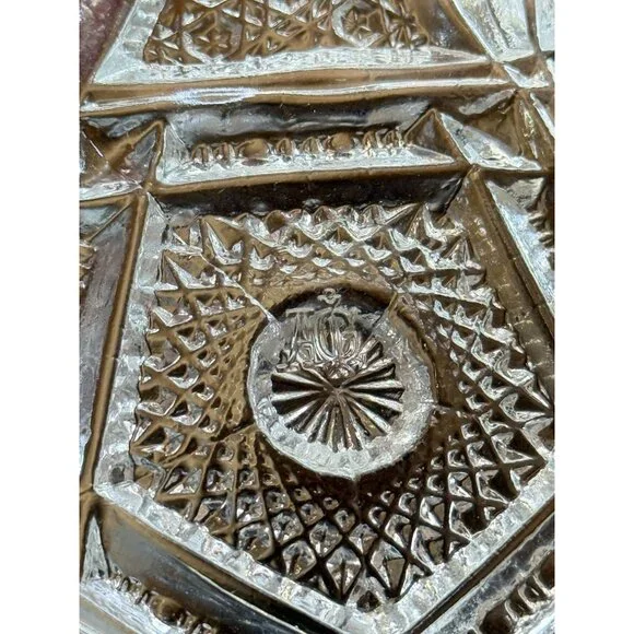 Vintage Imperial Glass Candy Nut Dish Bowl Sawtooth Edge Nucut Serving Piece - Picture 4 of 8